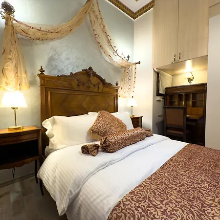 Antik Little Hagia Sophia *